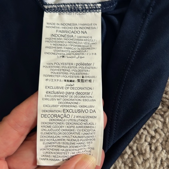 NWT Official Dallas Cowboys Fashion Jersey from AT&T Stadium. Size Medium - Picture 9 of 10